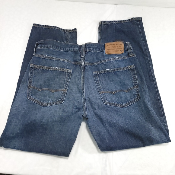 American Eagle Relaxed Straight Dark Medium Wash Denim Blue Jeans Sz 33x32 - Picture 2 of 6